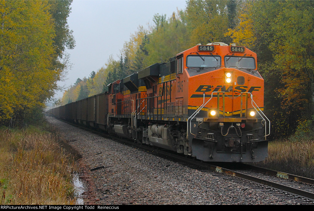 BNSF 5845